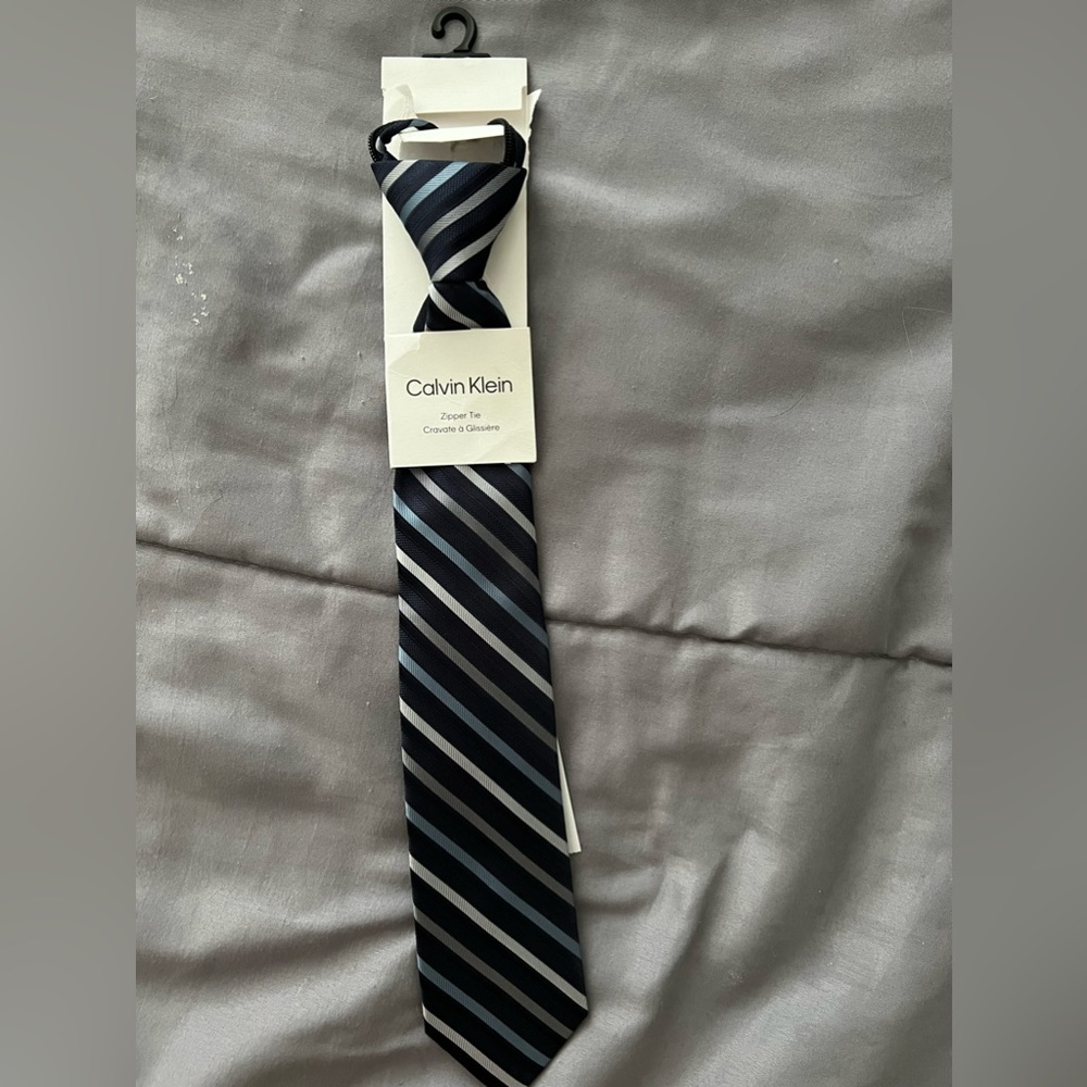 Calvin Klein Zipper Tie
